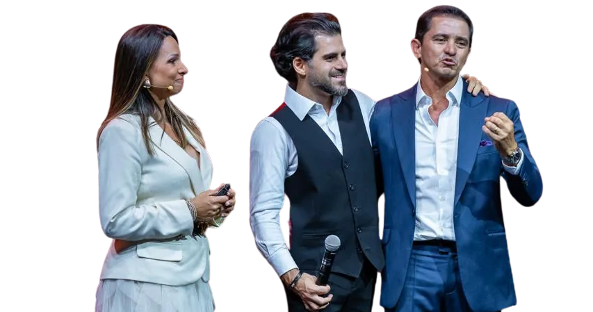 Dra. Renata Freire, Samuel Pereira e Dr. Lauro Freire no palco do SDO